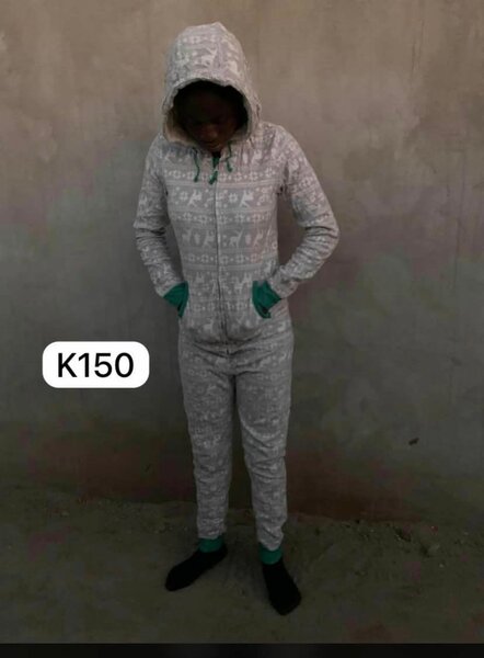 Beautiful and stylish children's jumpsuit