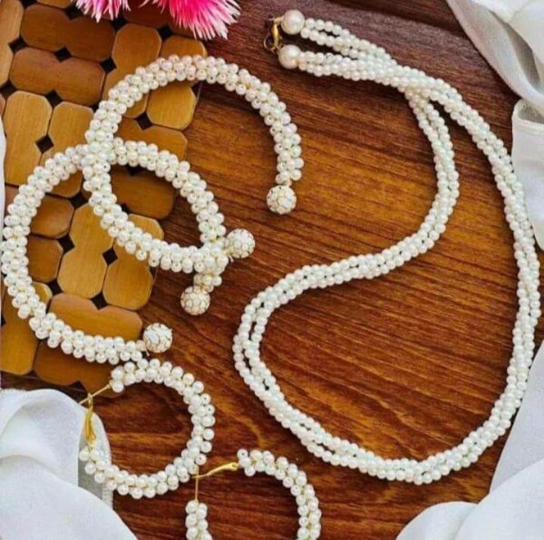 Pearl set