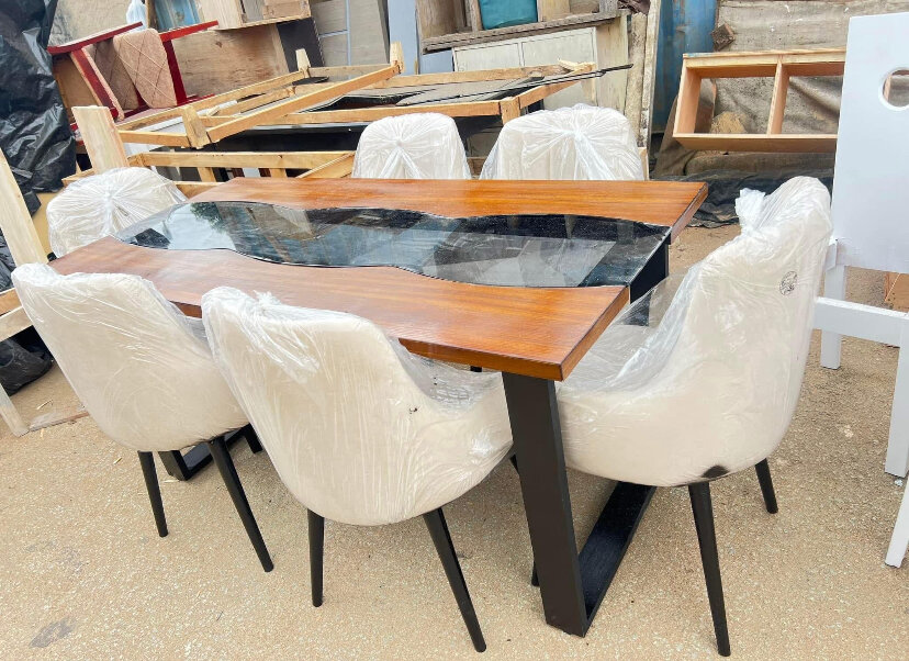 Table avec Chaises en Velours