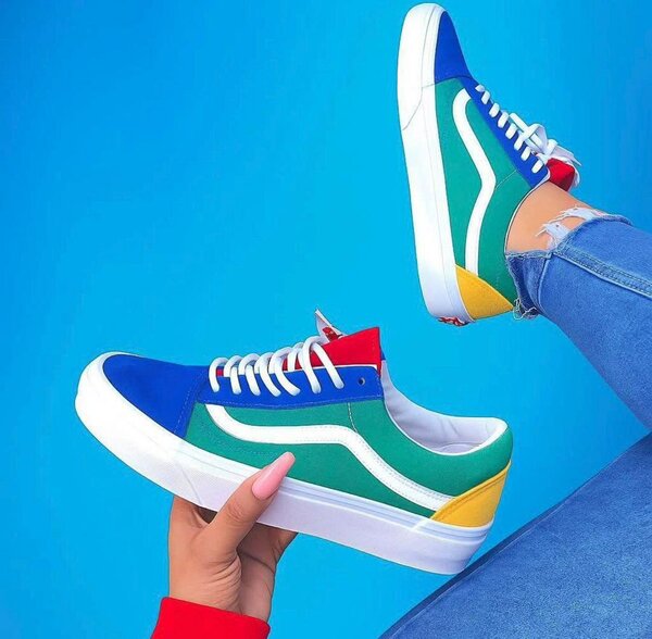 Baskets multicolores tendance