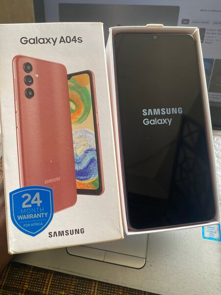 Samsung A04s 128G  Dual Sim  État Neuf