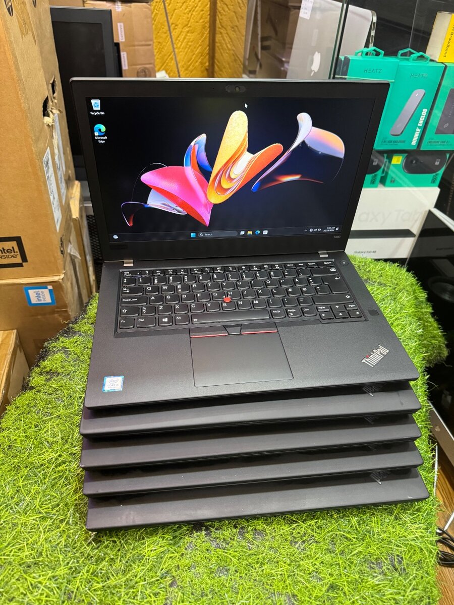 Lenovo thinkpad t480 intel core i5 RAM 16GB SSD 256GB