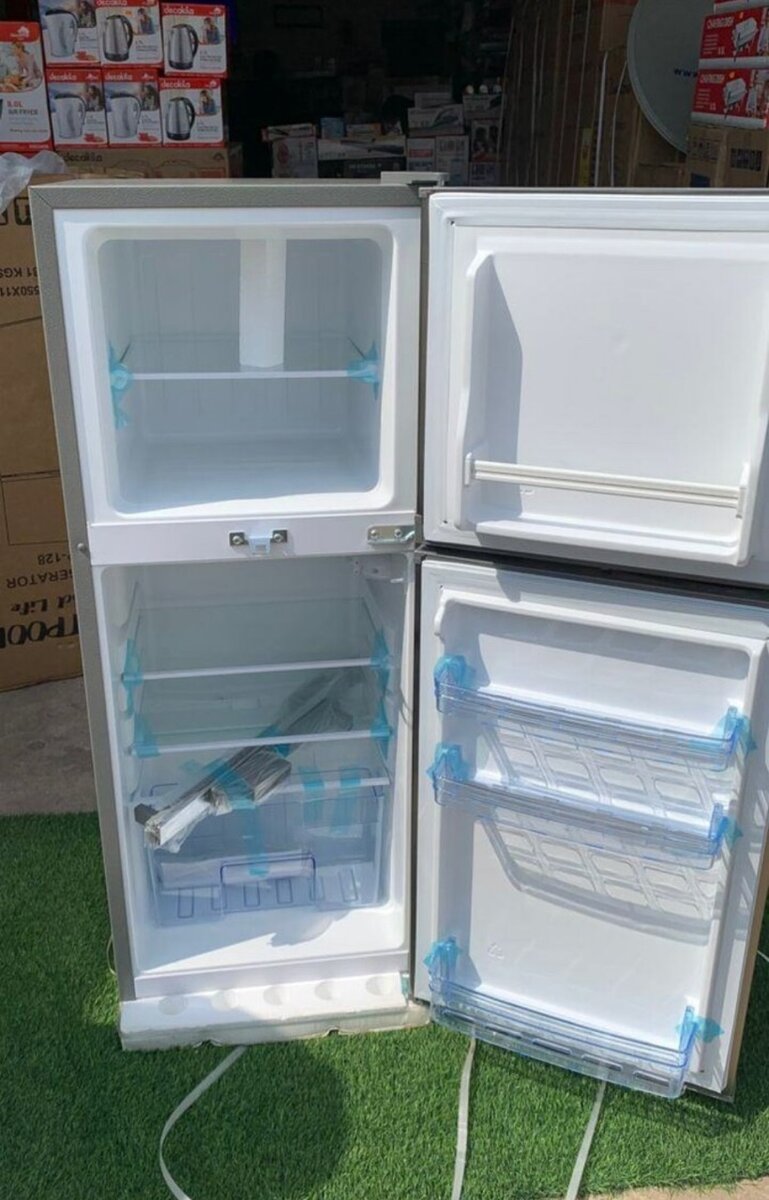 WESTPOOL DOUBLE DOOR FRIDGE 108 LITRES
