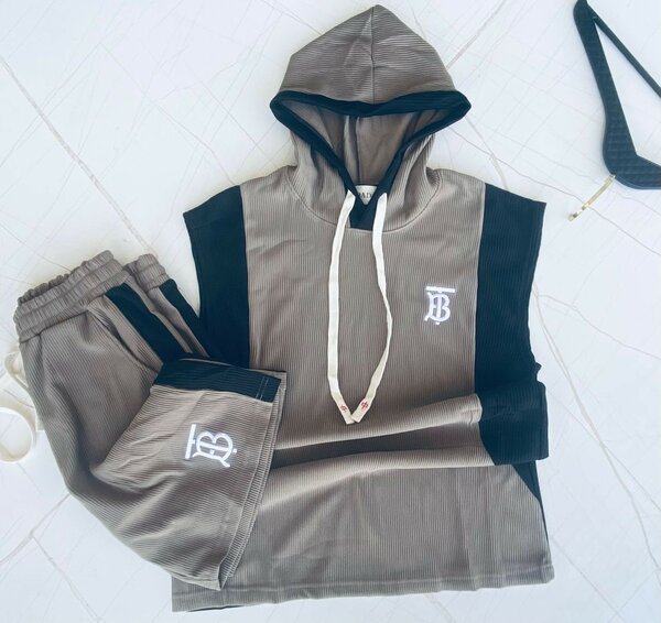Yeku Top & Down