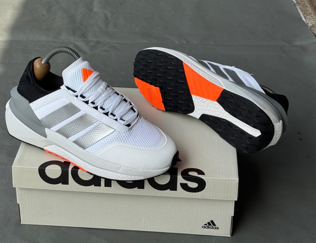 Adidas Sneakers Blancs Unisexes