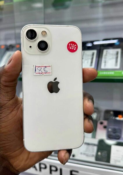 iPhone 13 128GB avec Coque