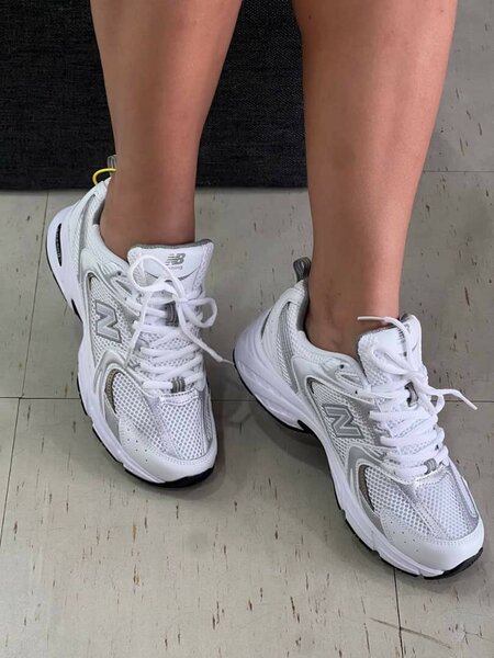 Baskets blanches tendance femme