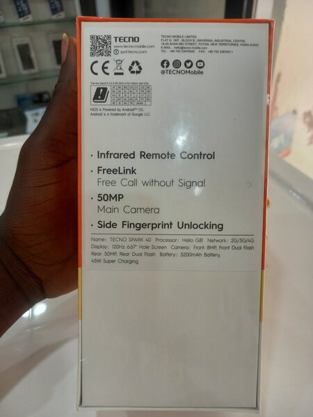 Smartphone TECNO SPARK 40