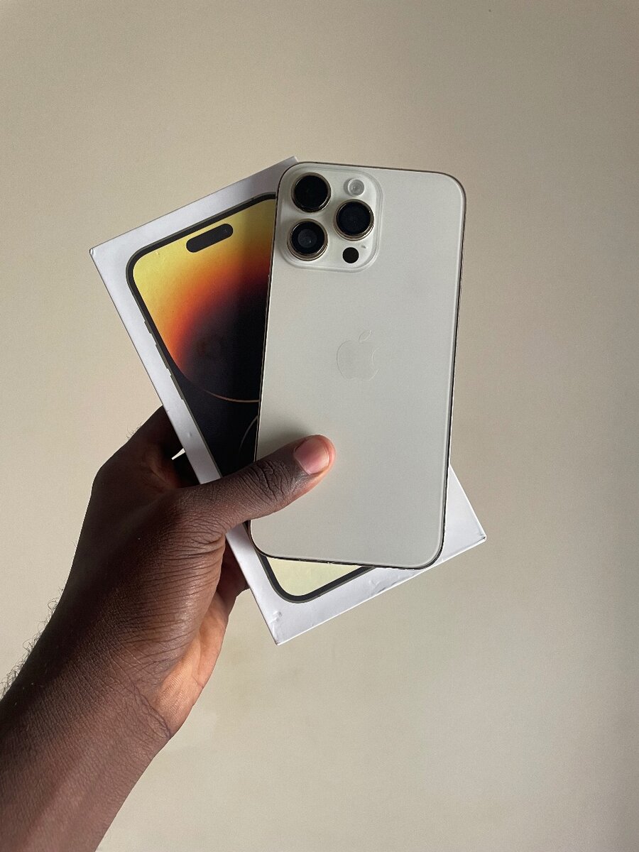 iPhone 14 pro Max 256g