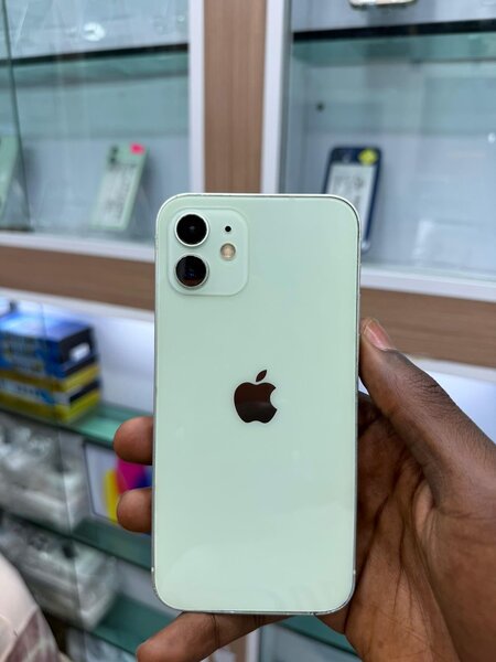 iPhone 12 Blanc 64 Go