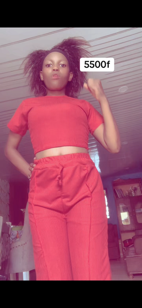 Ensemble rouge élégant