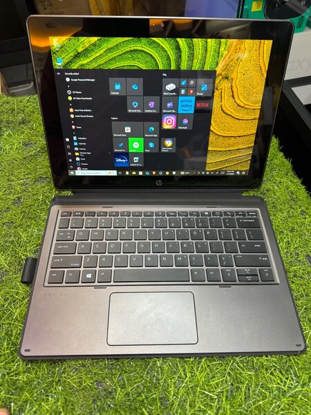 HP Pro x2 RAM 8GB Intel Core i7 SSD 256GB KEYBOARD light