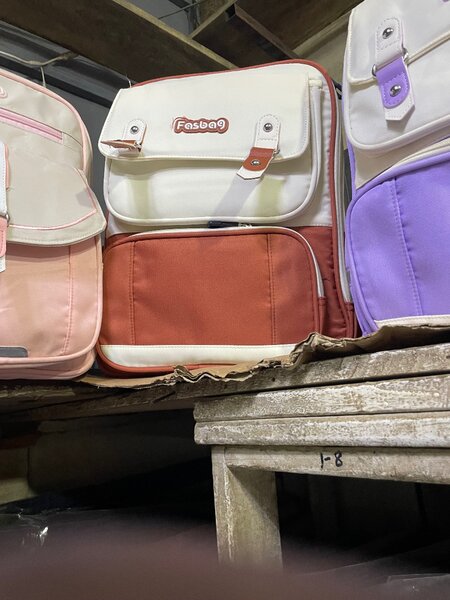 Sac à dos scolaire coloré