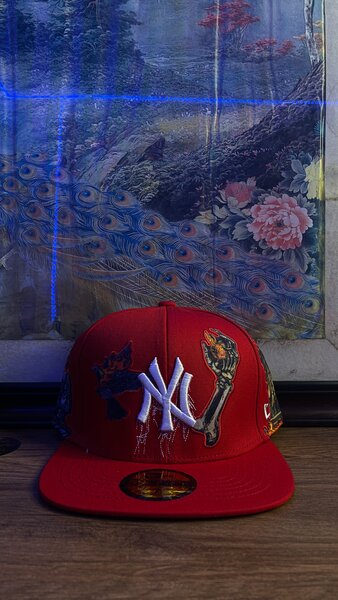 Casquette snapback rouge stylée