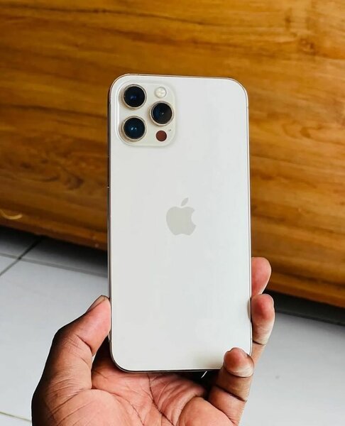 iPhone 12 Pro 256GB (pre owned)