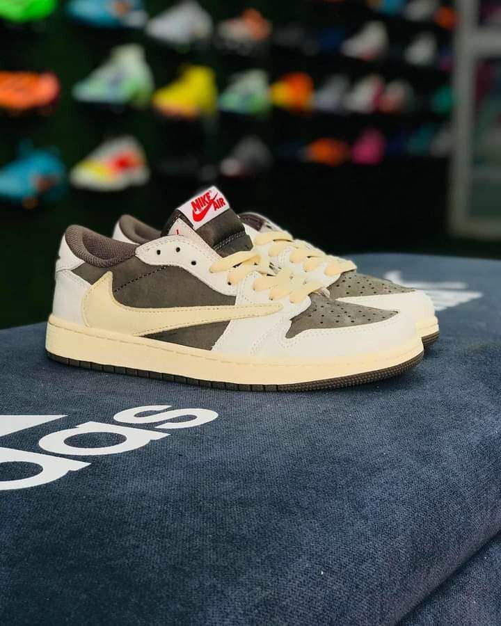 Jordan 1 low catus jack