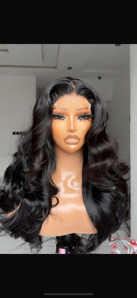 Perruque longue ondulée