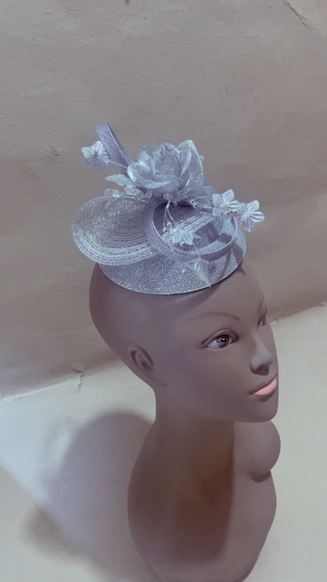 Élégant bibi voilette