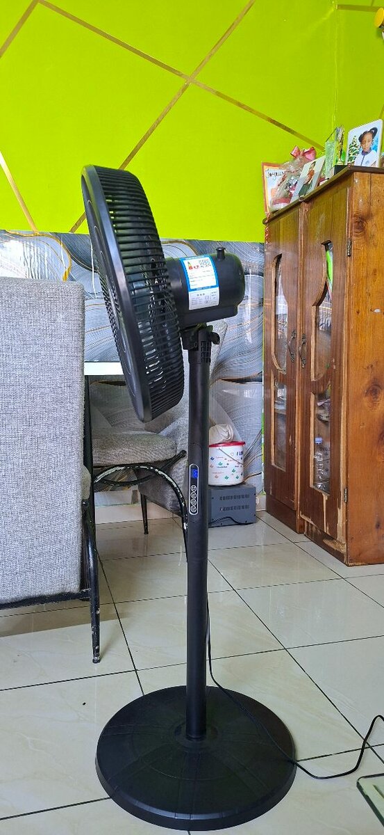 Ventilateur sur pied avec télécommande