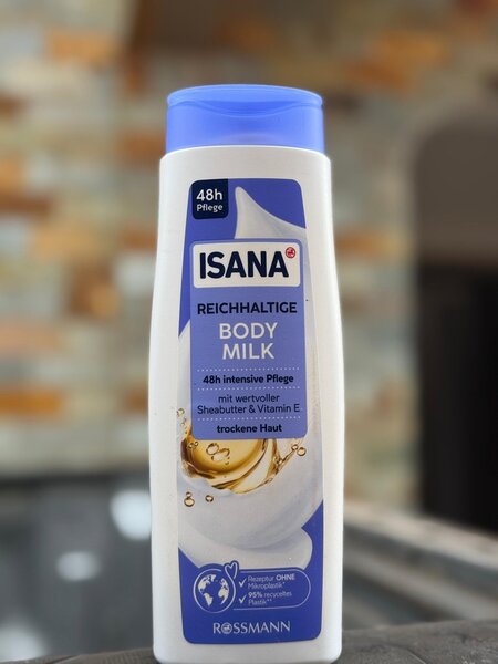 Isana Body cream