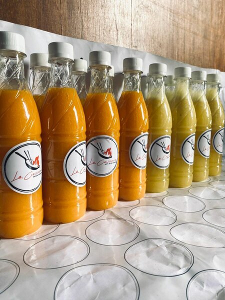 Jus de fruits frais assortis