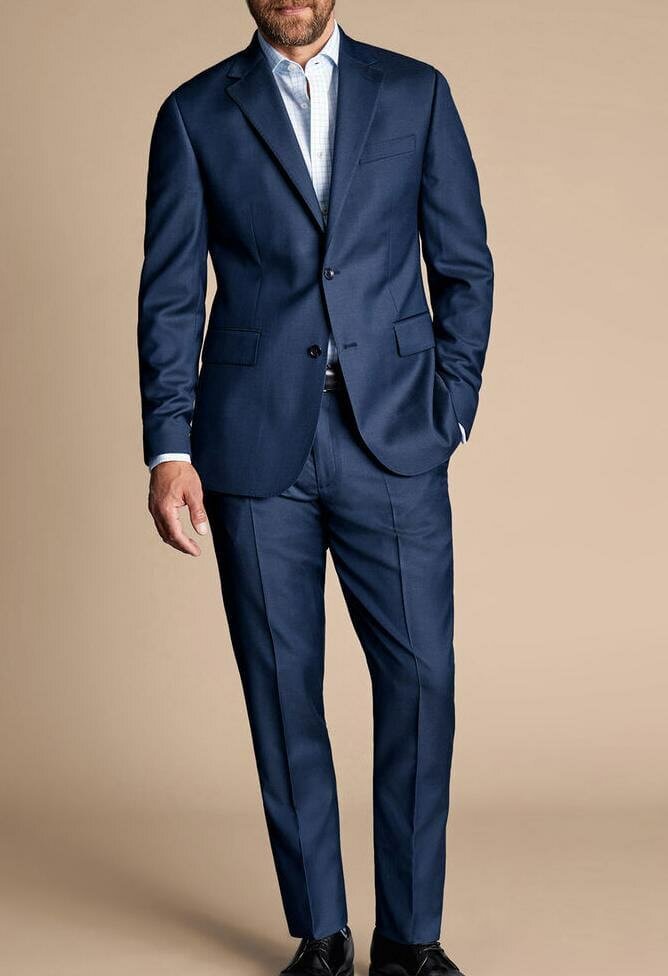 Costume élégant pour hommes