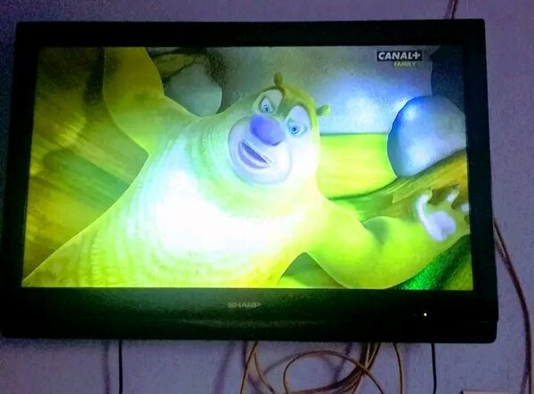 Téléviseur LED 40 pouces HD