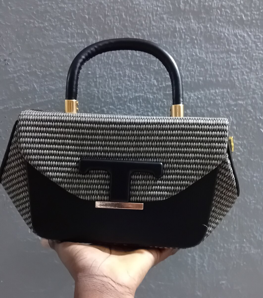 Sac à main élégant en cuir