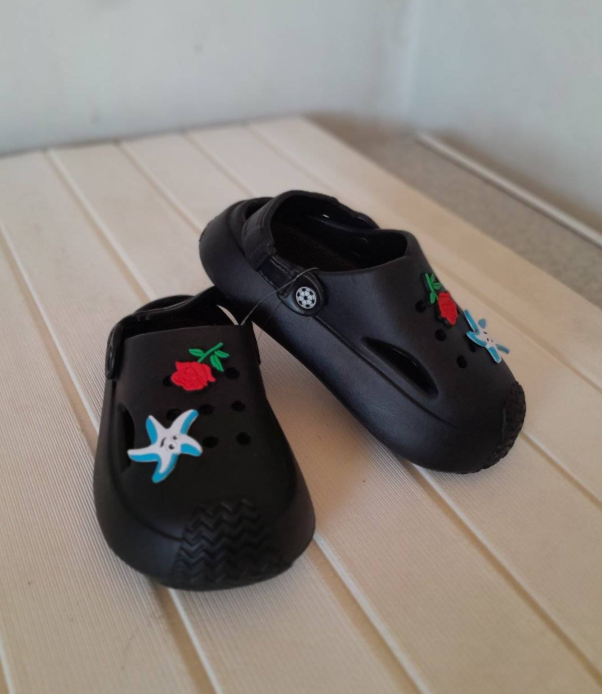 Kids crocs
