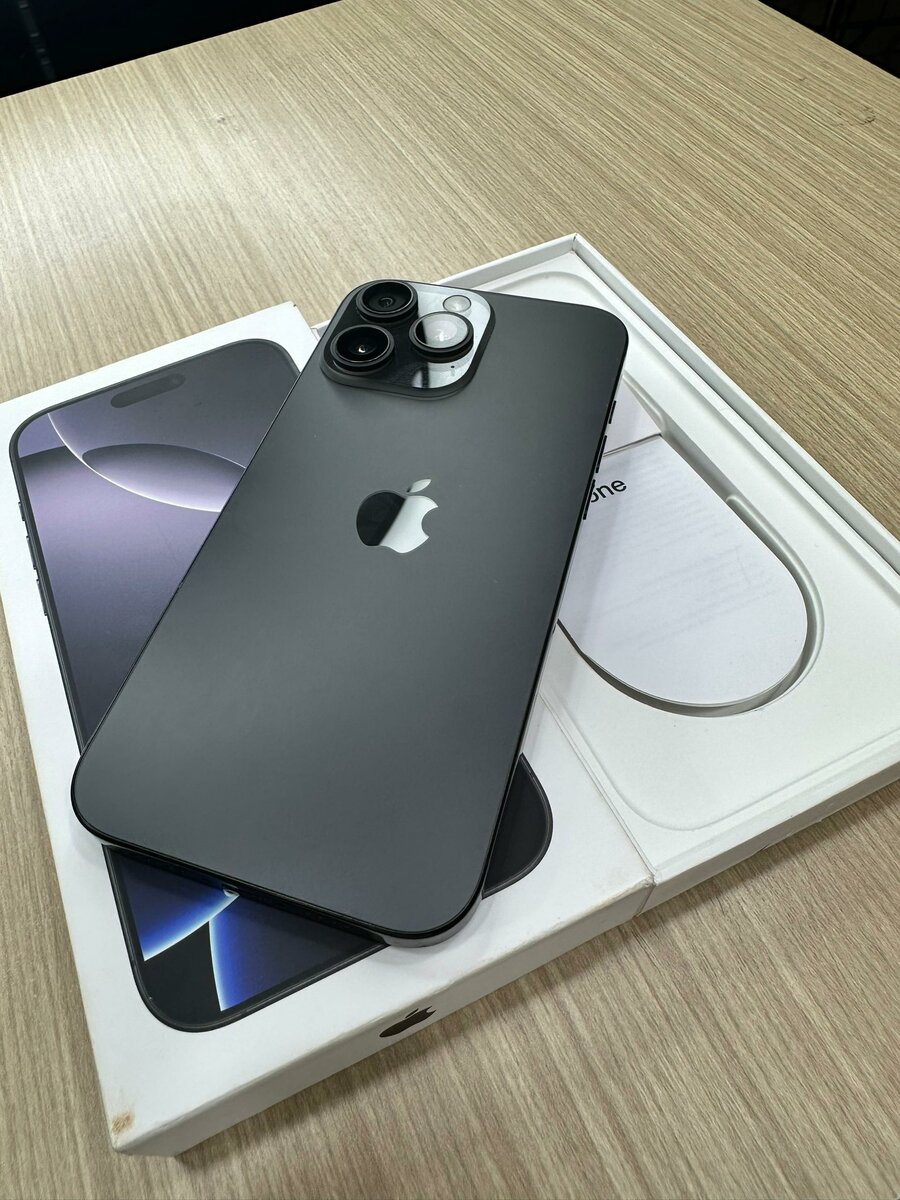 iPhone 16 pro Max  État 10/10