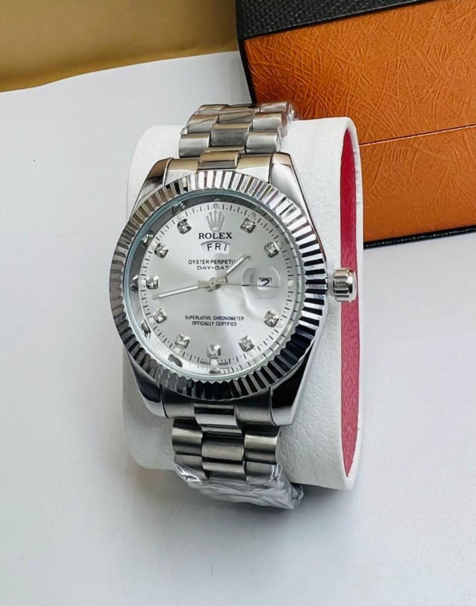 Montre de Luxe ( ROLEX )