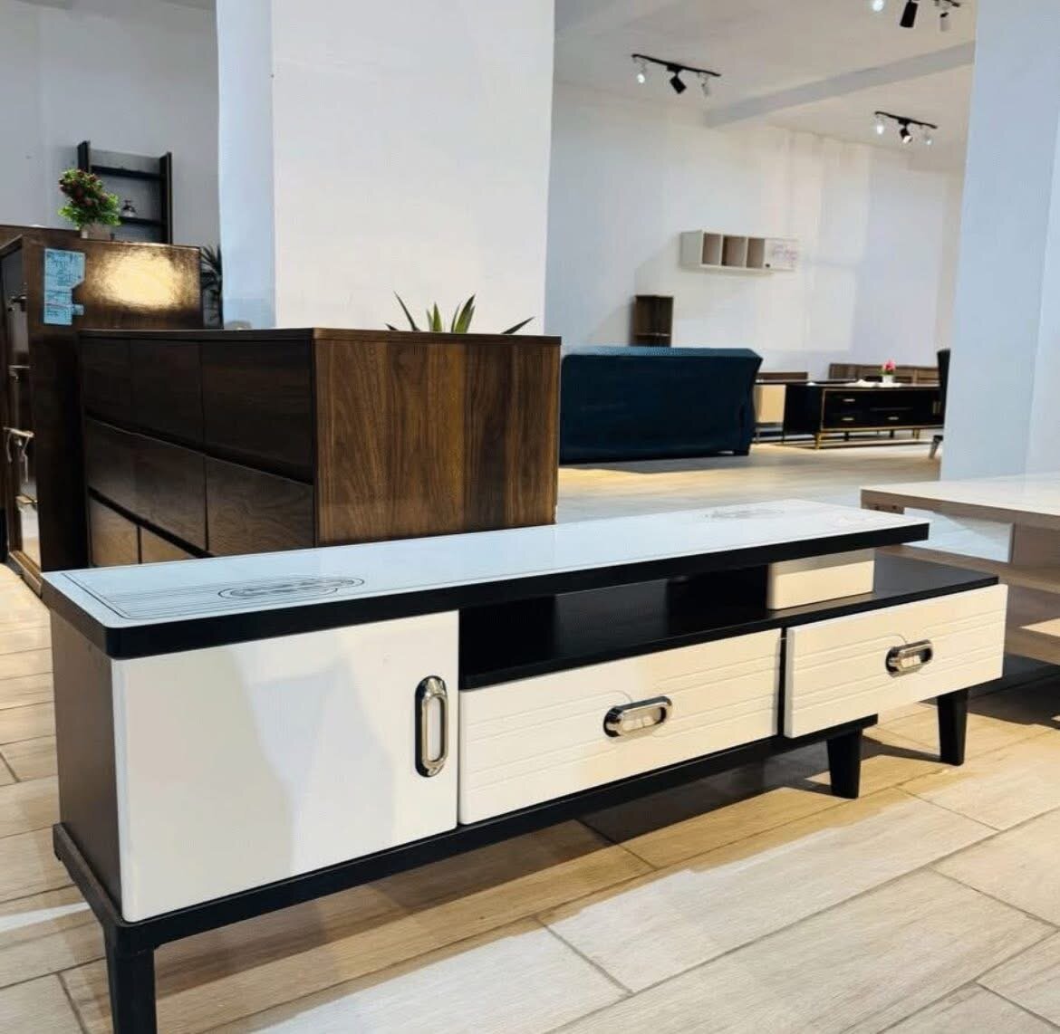 Meuble TV moderne bois métal