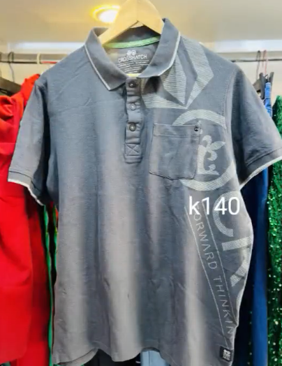 Men's T-shirt size XL