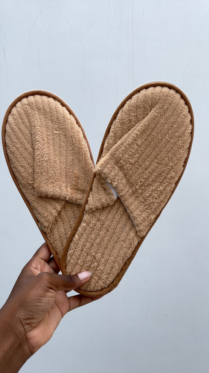 Chaussons confortables en éponge