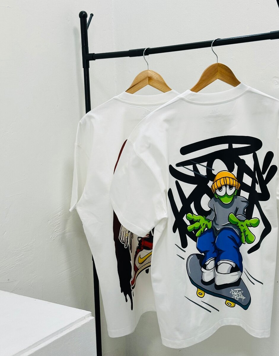 100% COTTON GRAPHICS TEE