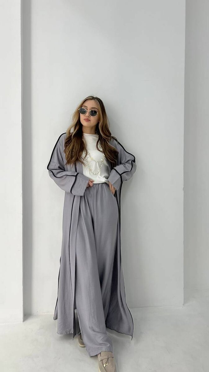 Абая со штанами