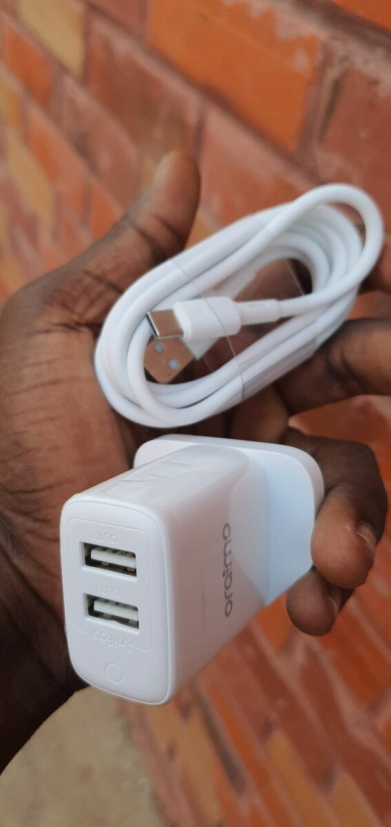 Oraimo dual Port fast charger with Type-C cable