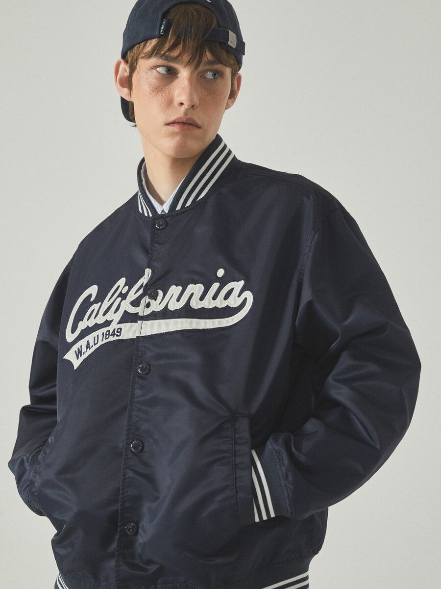 Бомбер на весну.