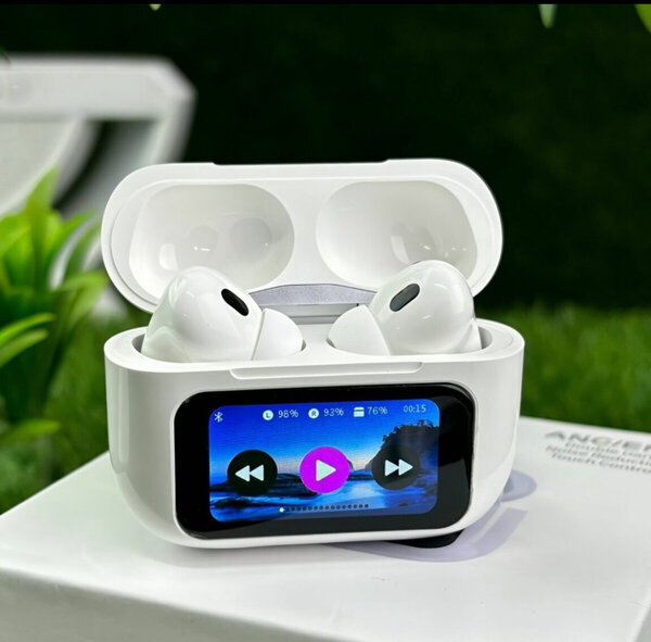 Wireless Noise Cancelling Earbuds