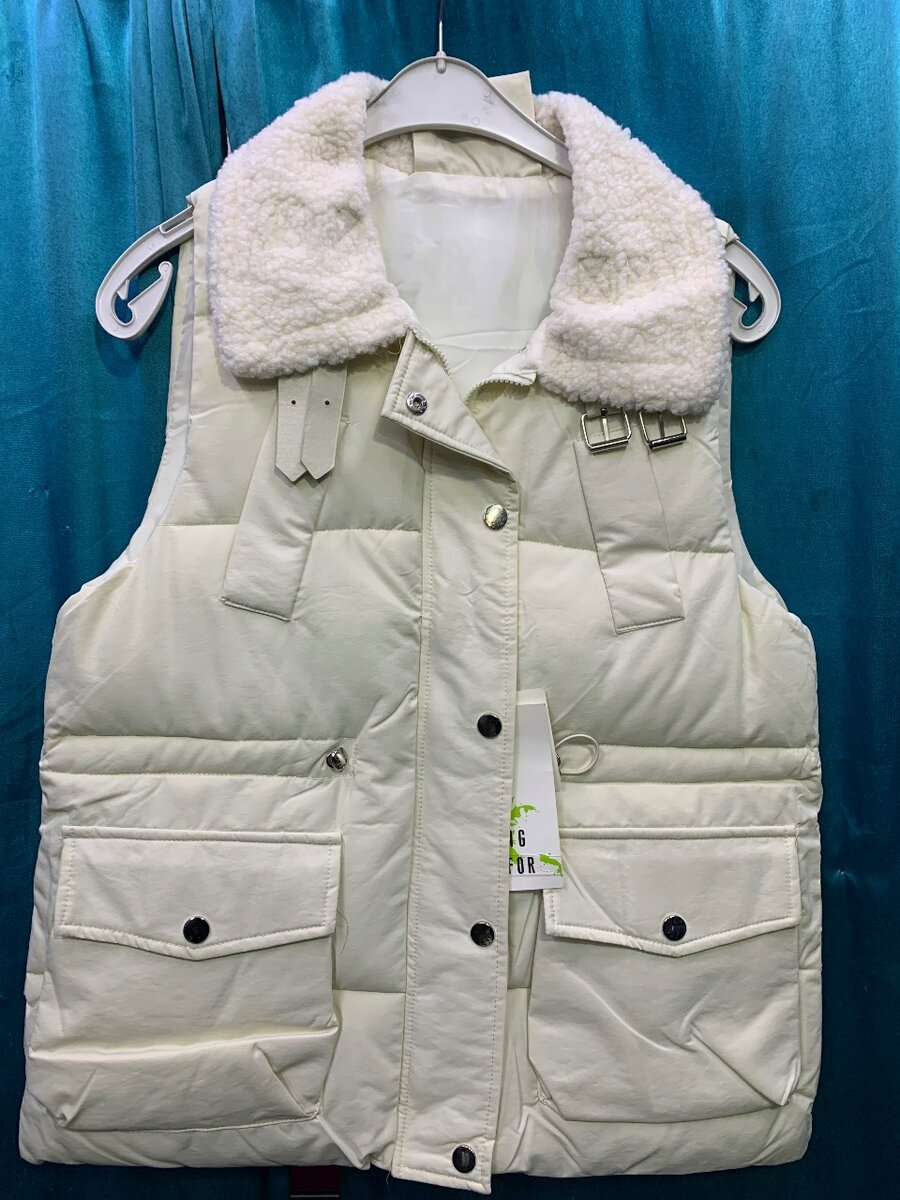 Безрукавка женский