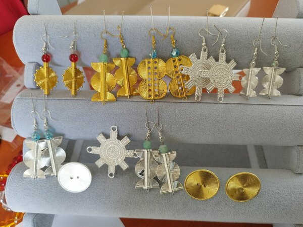 Bracelet+ boucles d'oreilles