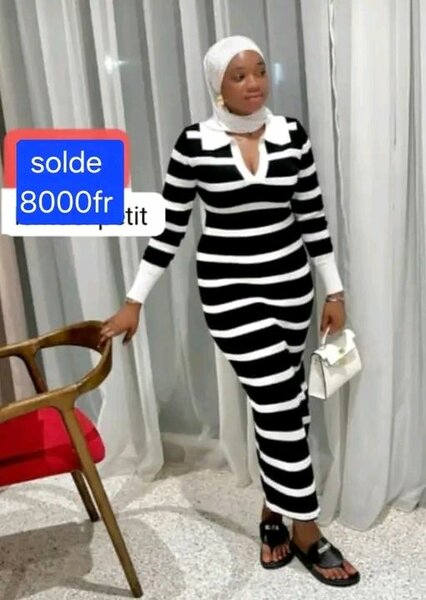 Robe Longue Rayée Élégante