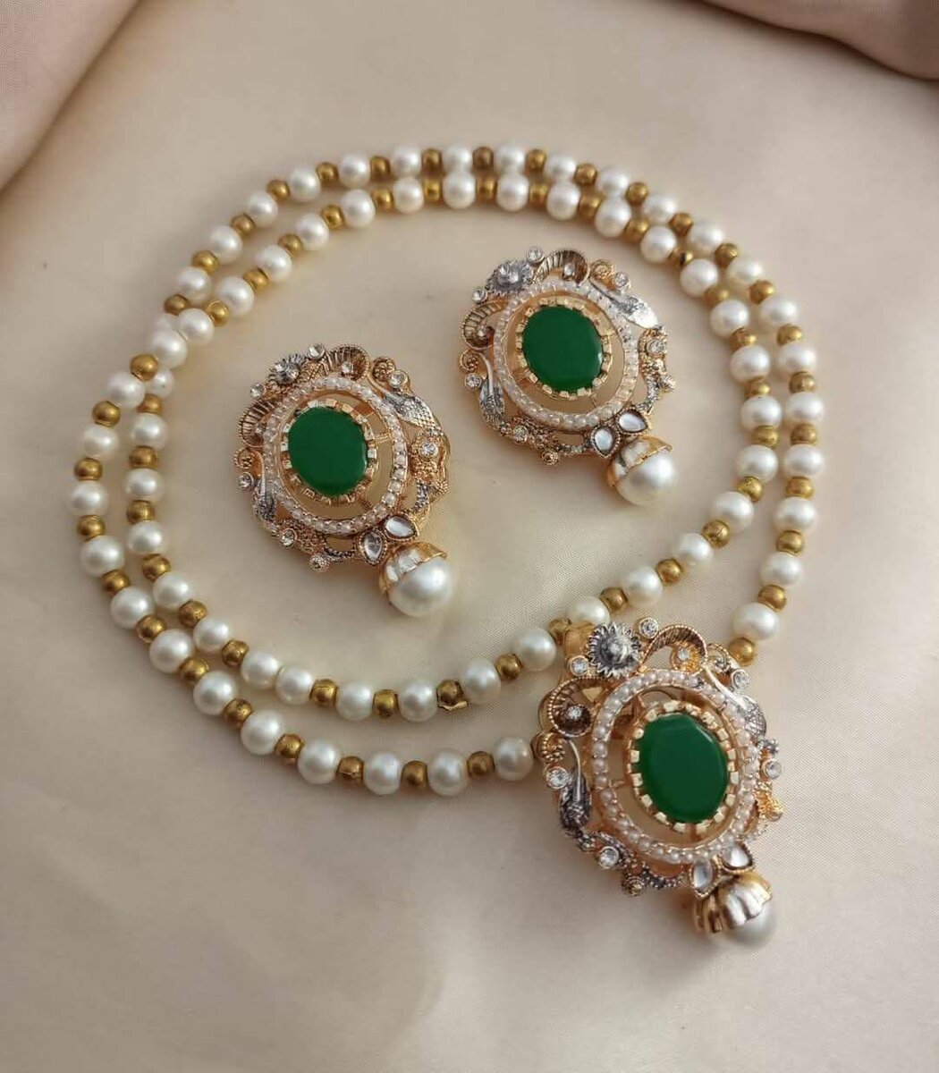 Ladies wedding set Necklace and earrings