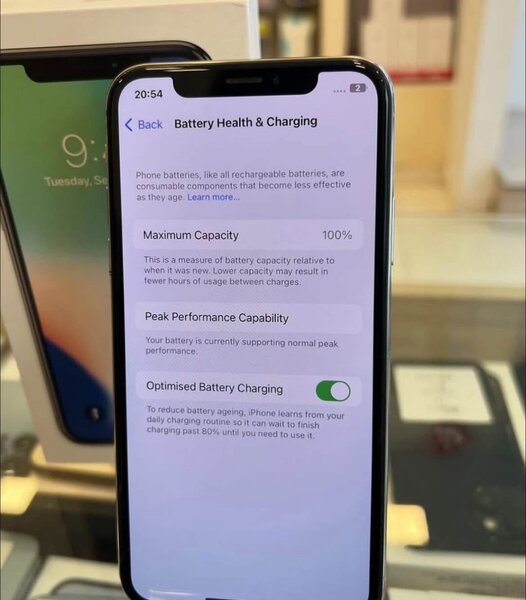 iPhone X avec Batterie 100%