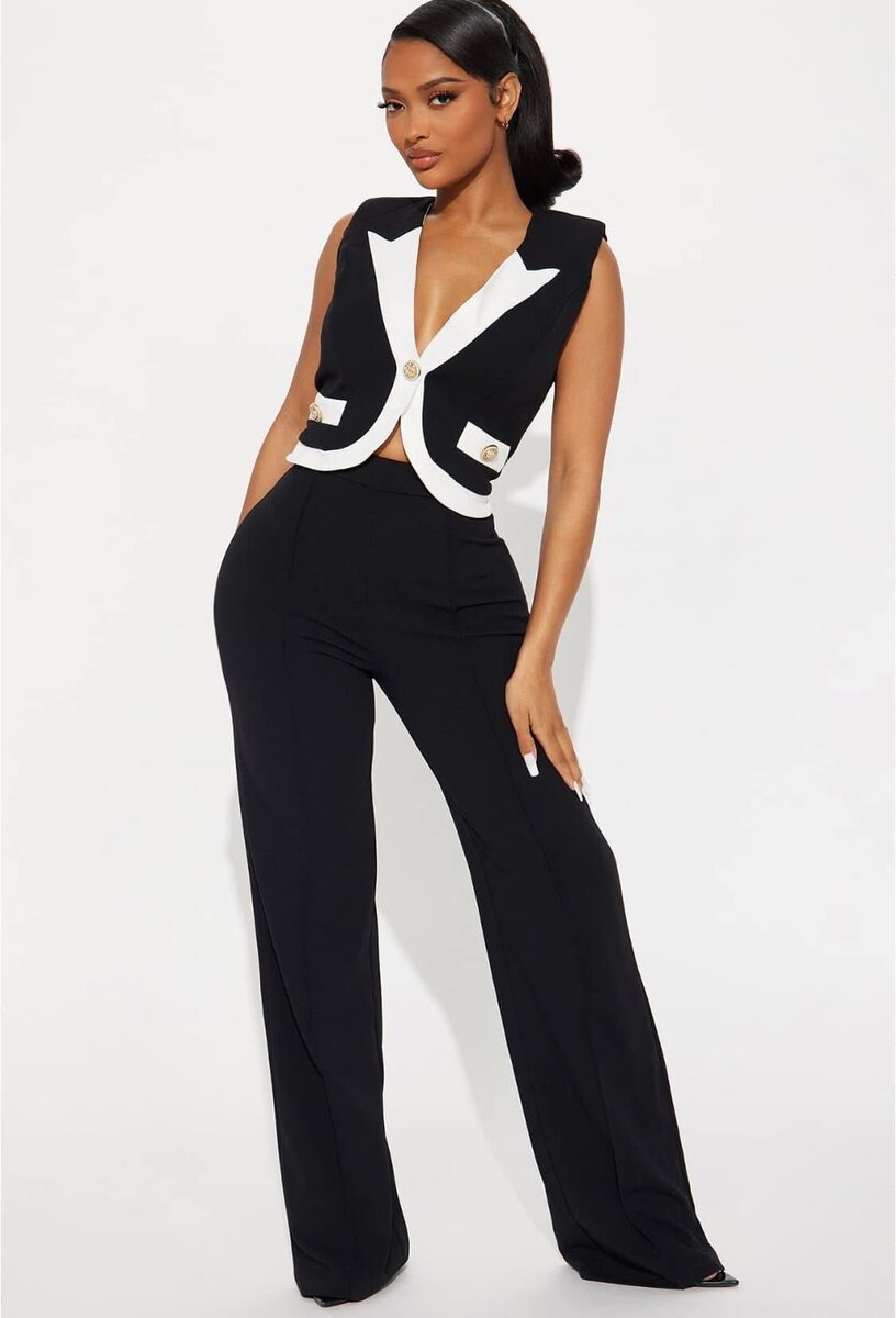 Combinaison sans manches élégante