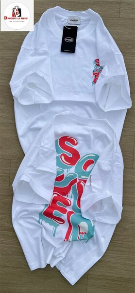 T-shirt imprimé moderne