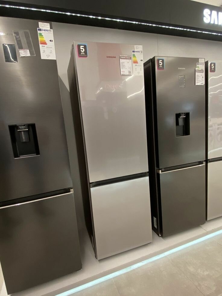 Refrigerator Freezer
