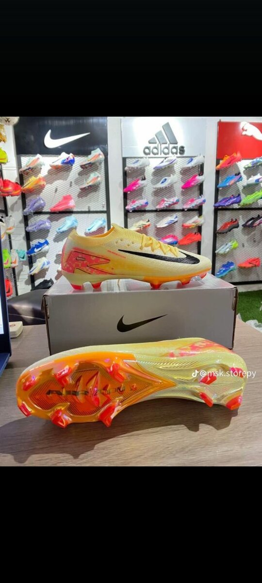 Paires de marques de football