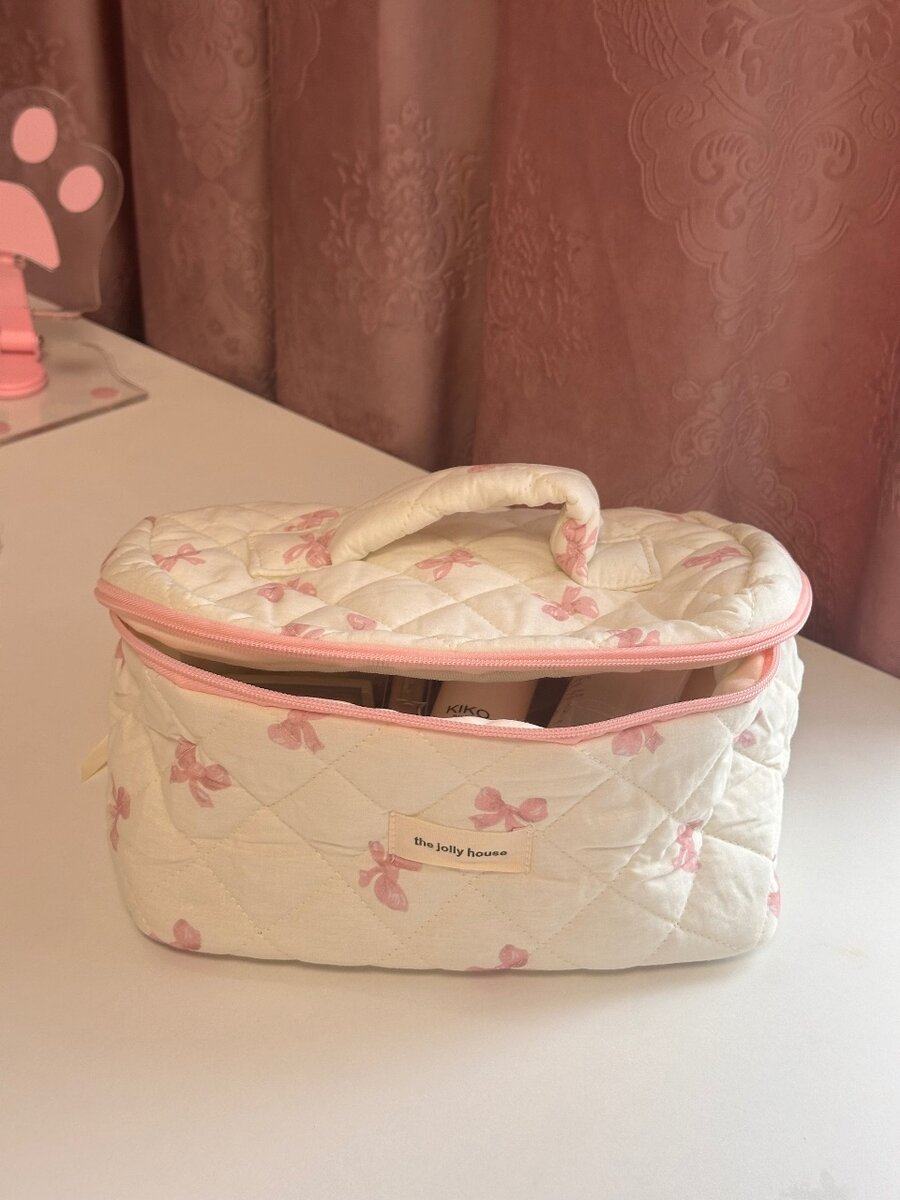 косметичка в наличии