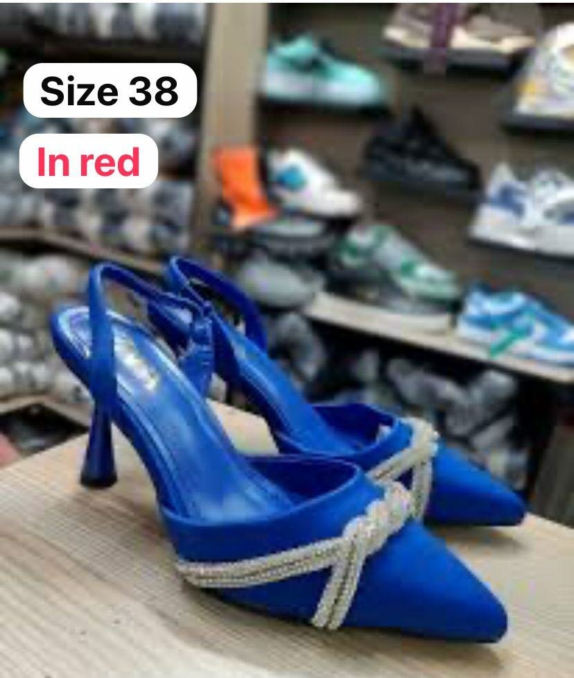 Ladies fashion shoe